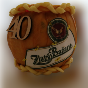 Syrová torta = v tvare súdok piva